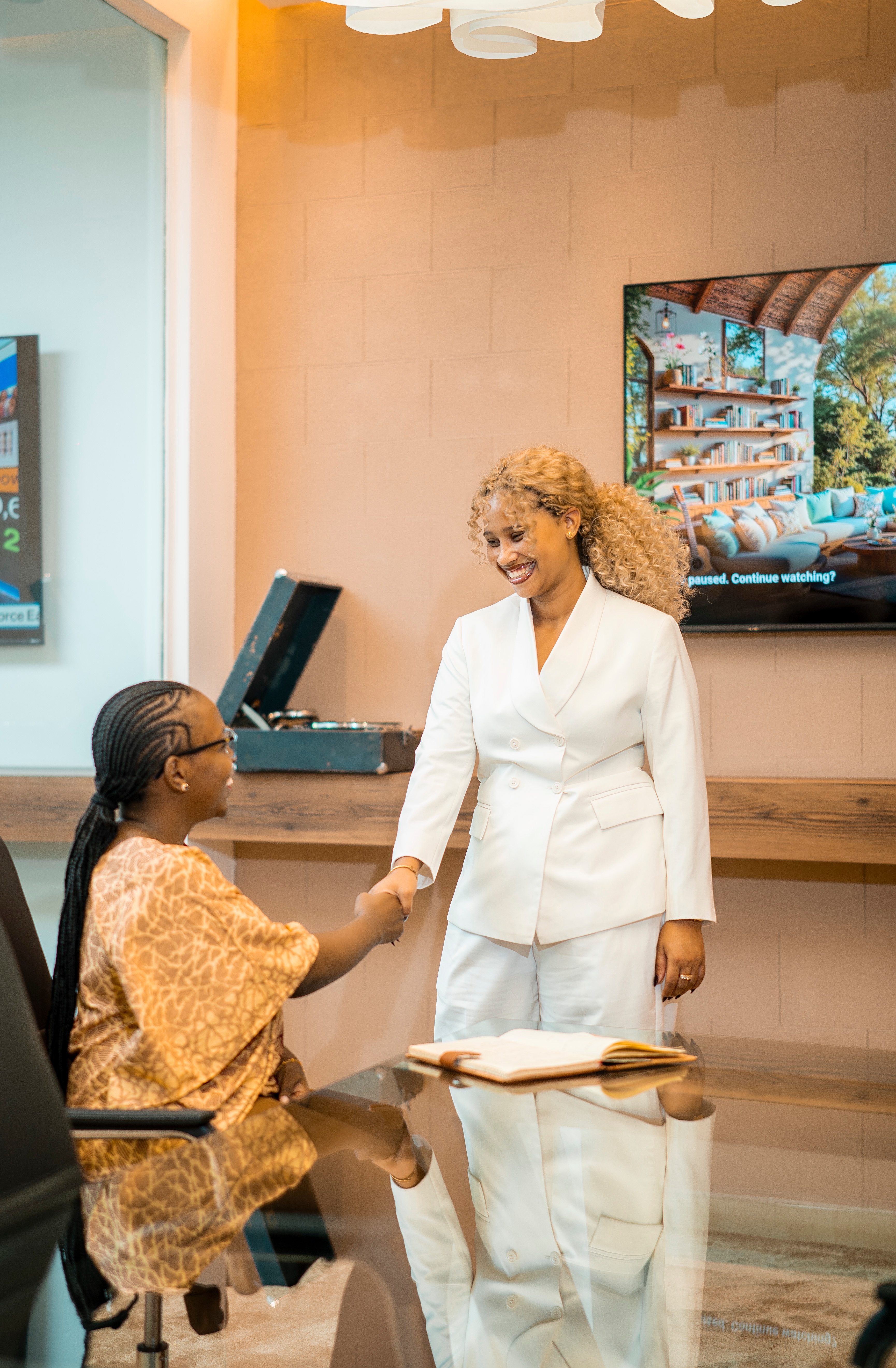 Advisor and client in a private consultation